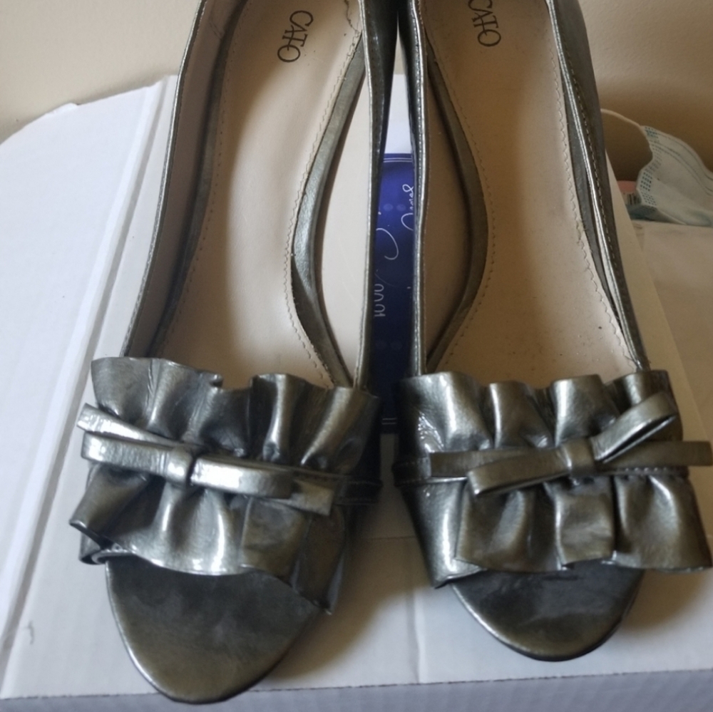 Cato Gray Open Toe Heels.